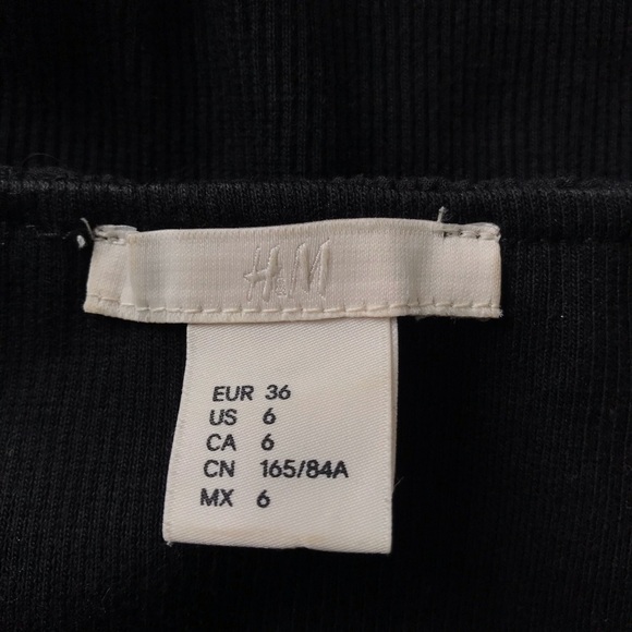 H&M Sleeveless Ribbed Tank Black Broderie Anglaise Lace Ruffled Neckline - Picture 7 of 11